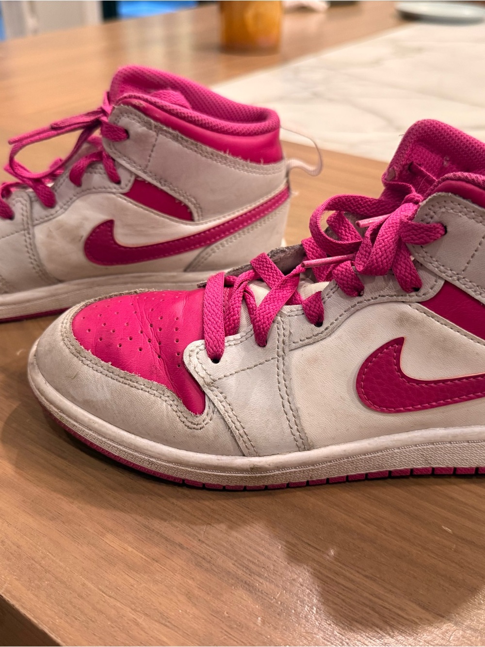 Nike Jordan 1 Mid Kids High-Top Sneakers in Hot Pink and White